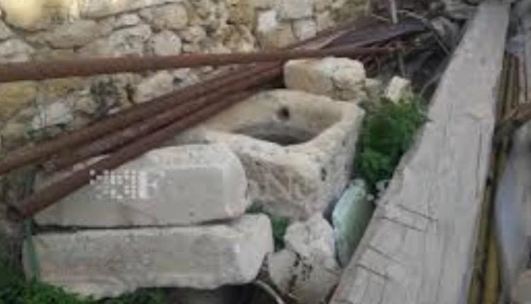 Ντροπή! – Η αρχαία μας κληρονομιά μεταξύ σκουπιδιών